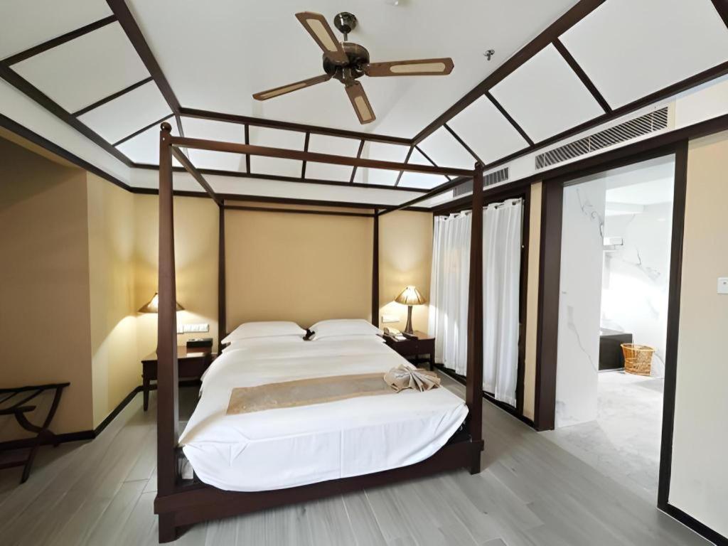 Hua Xia Pearl Hotel Фошан Екстериор снимка